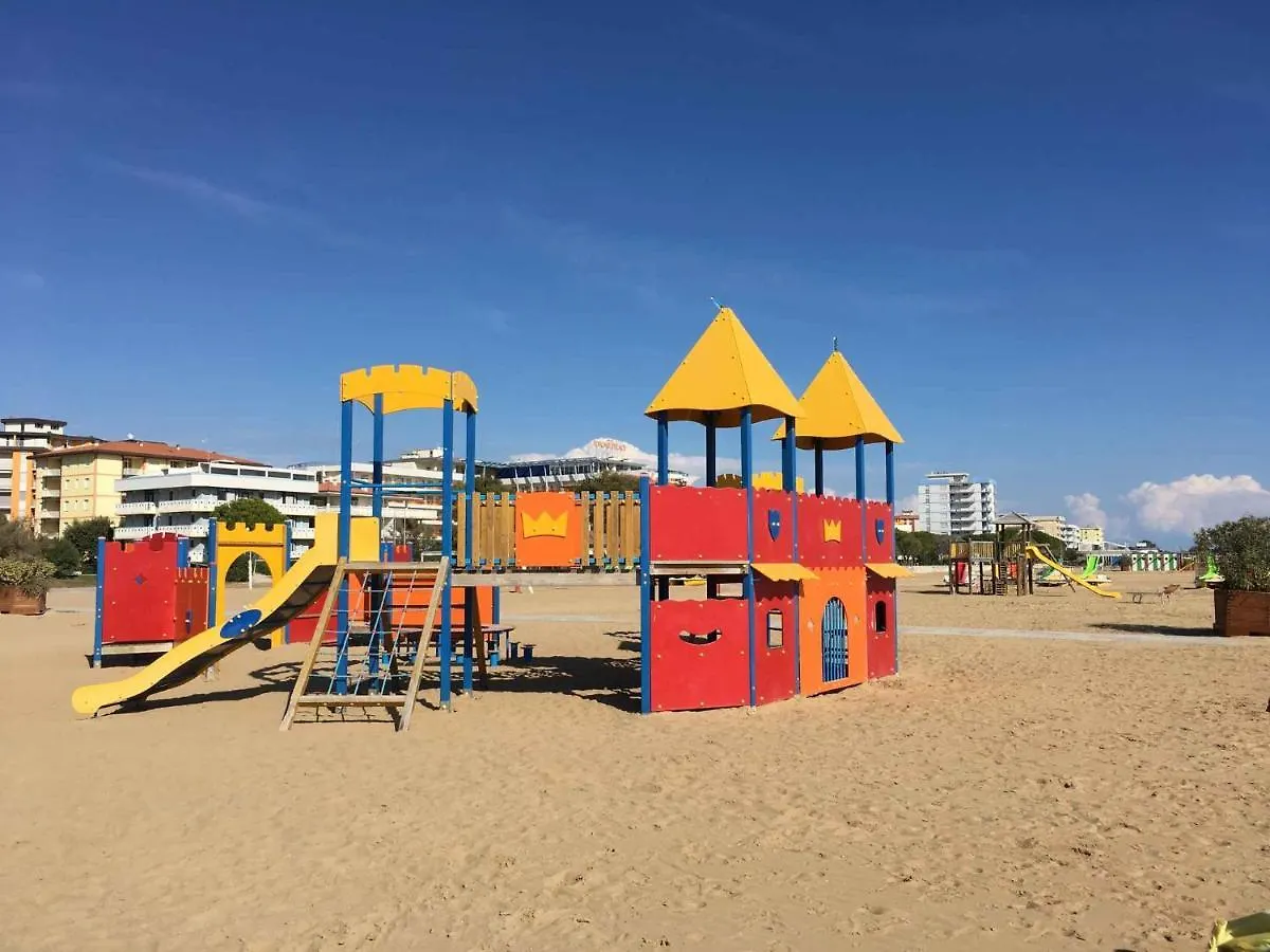Apartment In Bibione 38290
