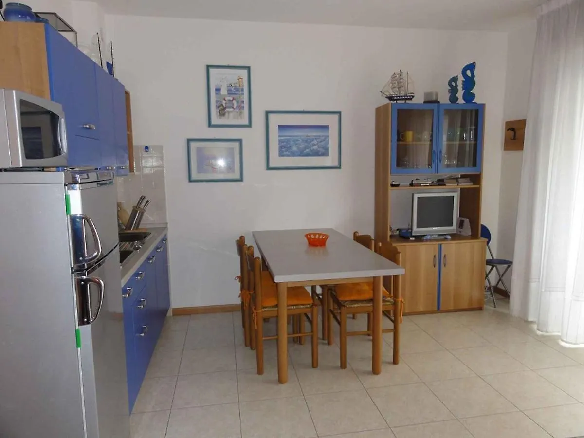 Apartment In Bibione 38290